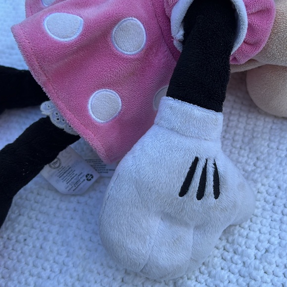 Disneys Ariel and Minnie plush - Picture 7 of 8